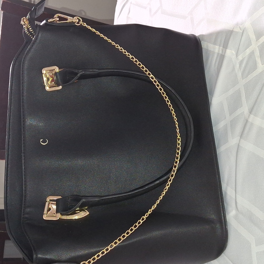 The Sedona handbag from Davis and Townie